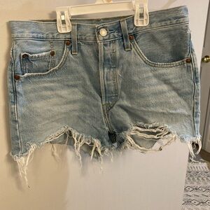 Levi’s 501 Denim Shorts raw hem high waisted light blue wash button fly sz 28